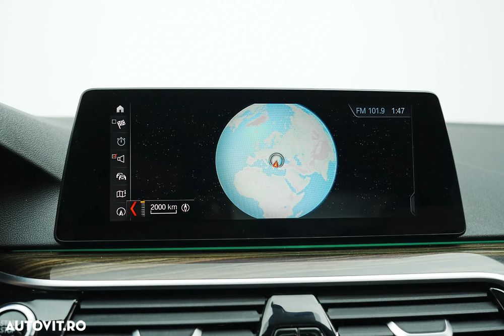 BMW Seria 5 530i xDrive Aut. Sport Line - 36