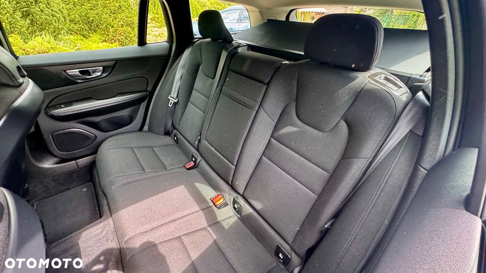 Volvo V60 B3 B DKG Core - 34