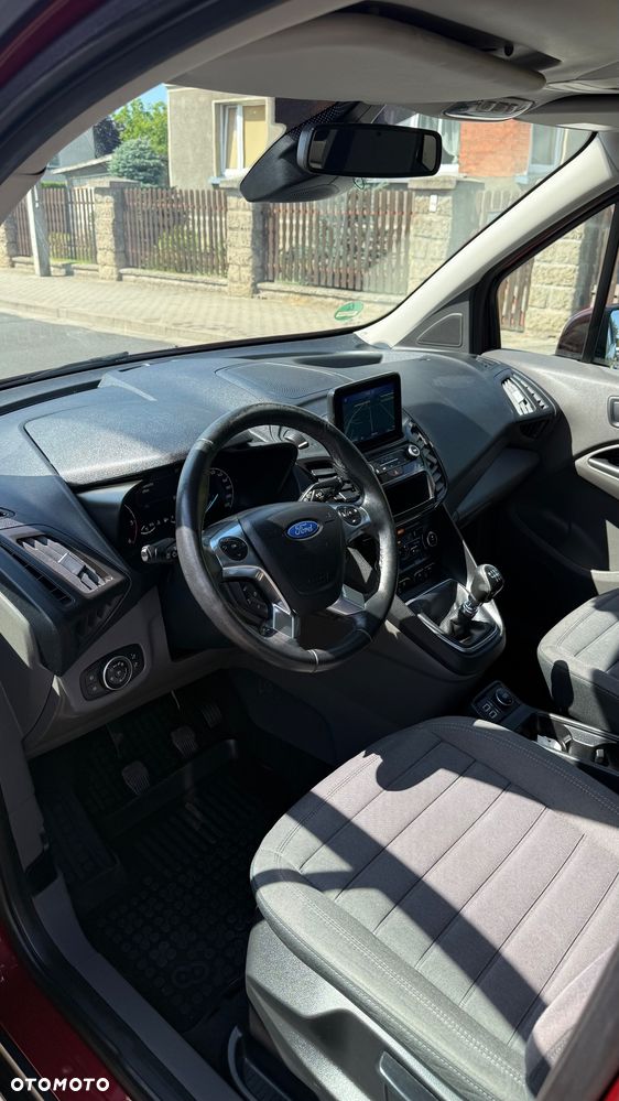 Ford Tourneo Connect Grand - 16