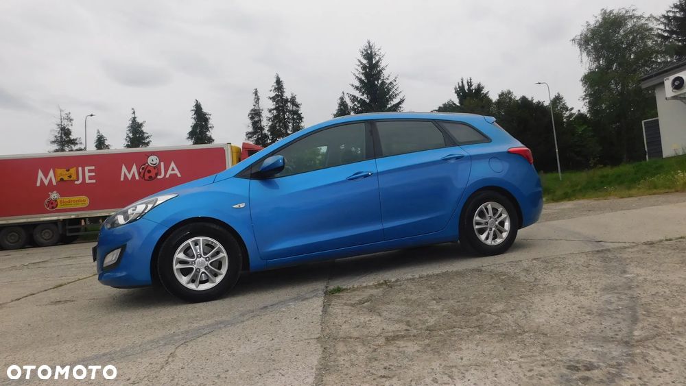 Hyundai i30 1.6 Comfort - 14