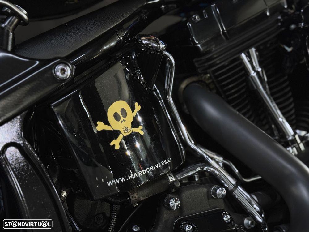 Harley-Davidson Softail Cross-Bones Edição limitada 16-200 - 14
