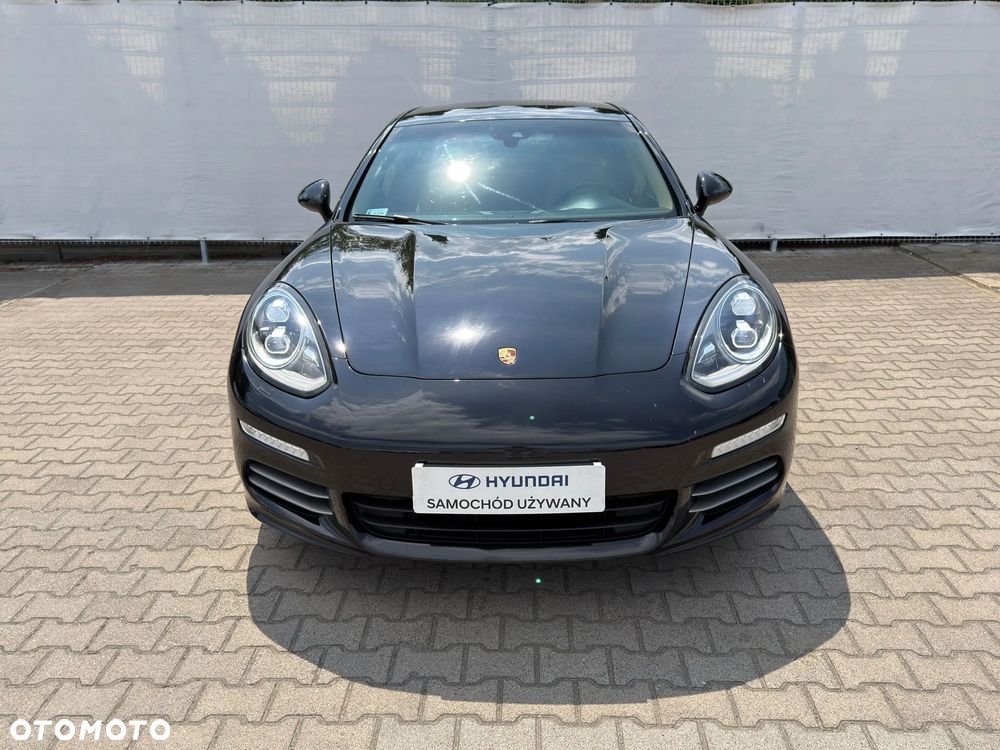 Porsche Panamera 4 - 11