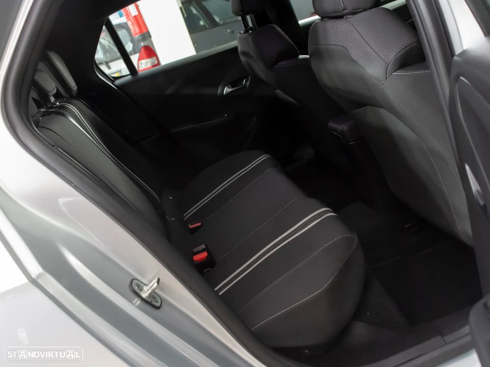 Opel Corsa 1.2 T Hybrid EdCT - 10