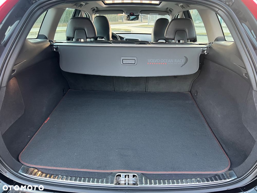 Volvo XC 60 D4 AWD Ocean Race - 39