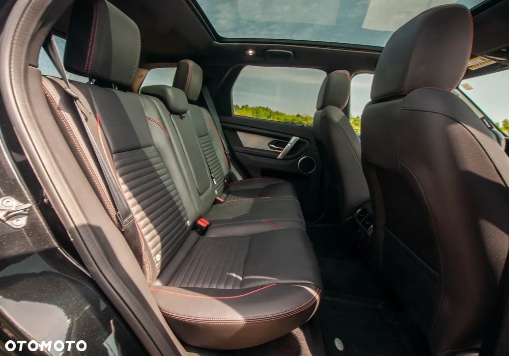 Land Rover Discovery Sport P250 R-Dynamic SE - 12