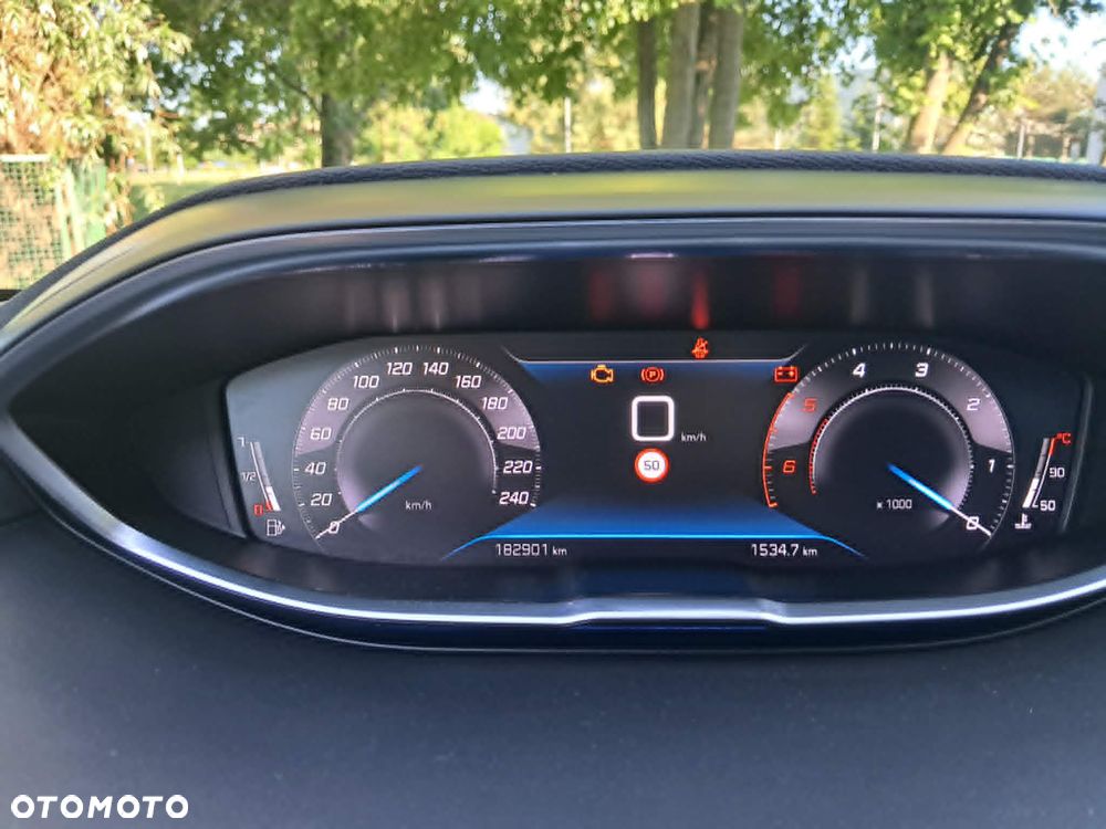Peugeot 3008 1.5 BlueHDi Allure Pack S&S - 12