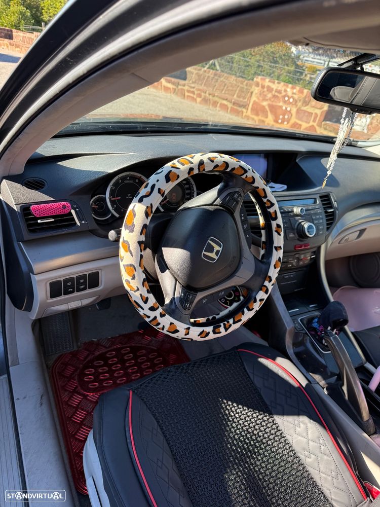 Honda Accord 2.2 i-DTEC Elegance E.Limitada - 9