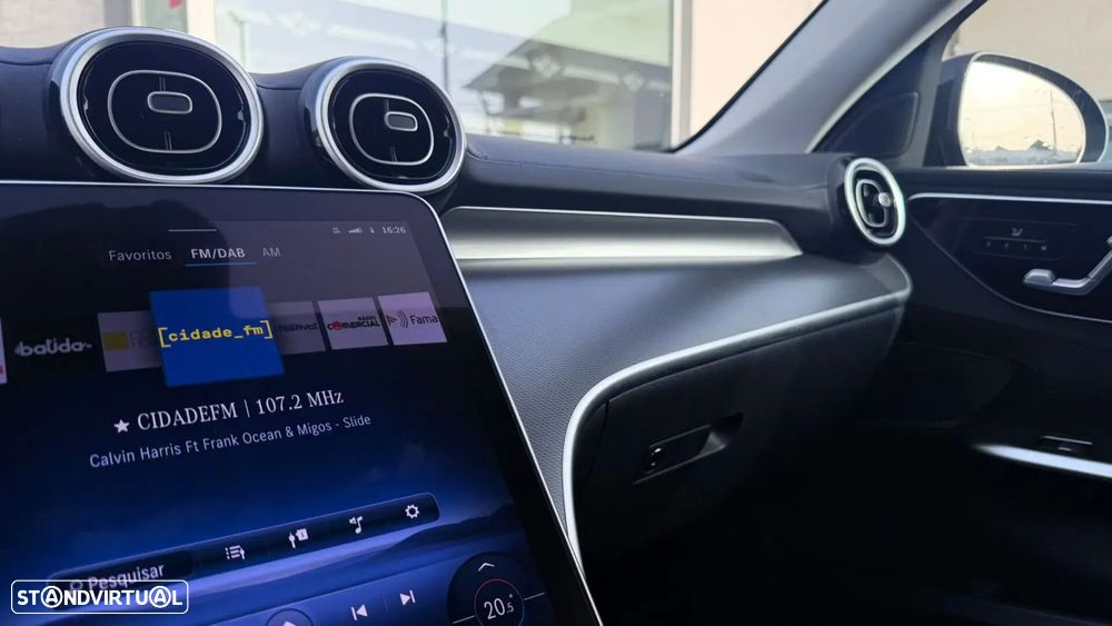 Mercedes-Benz C 300 de AMG Line - 18