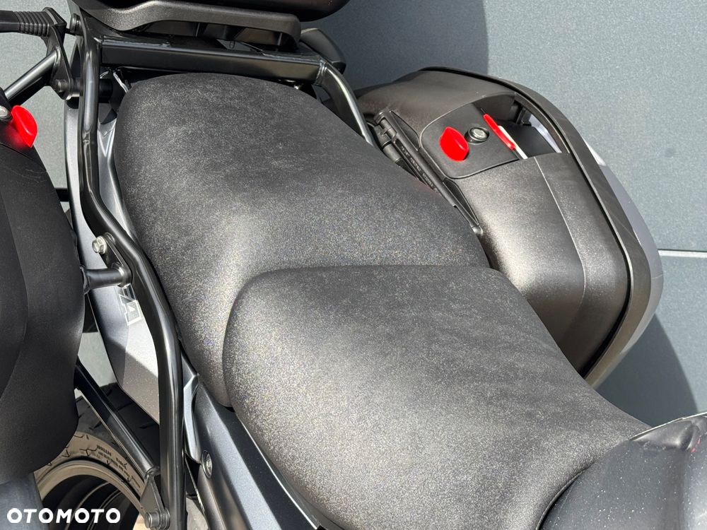 Suzuki GSX - 25
