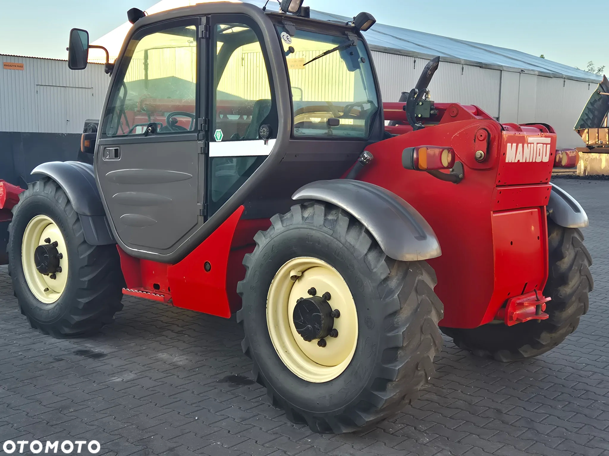 Manitou 1030 - 5