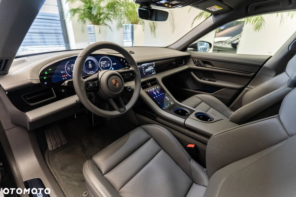 Porsche Taycan 105kWh 4S Black Edition - 9