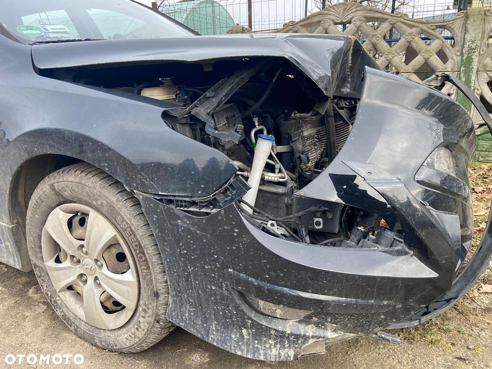 Hyundai i30 i30cw 1.6 CRDi na czesci - 4