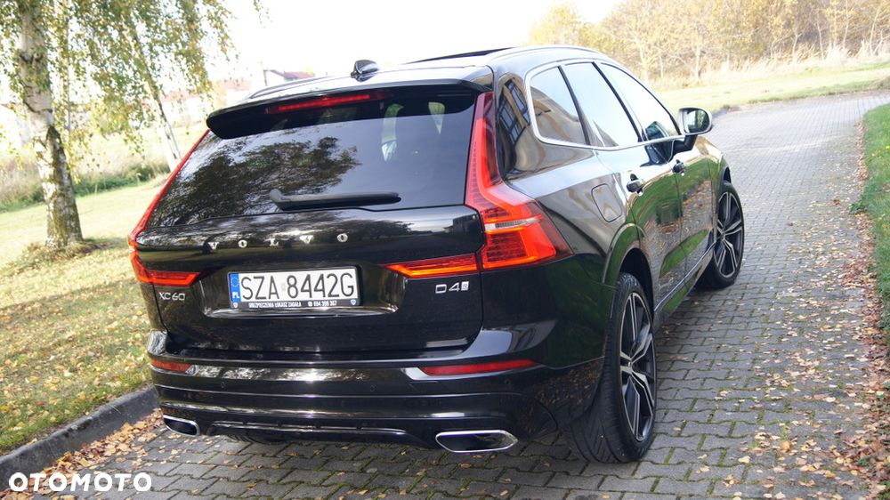 Volvo XC 60 D4 R-Design - 8