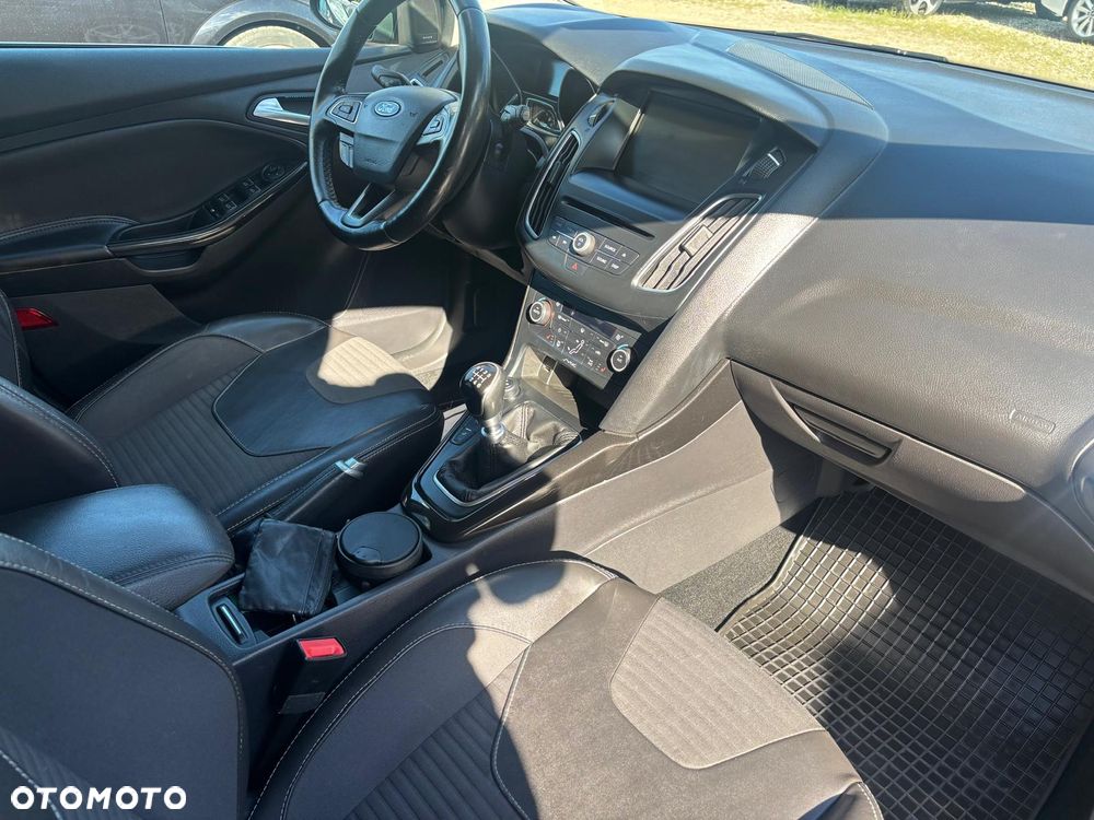 Ford Focus 2.0 TDCi Titanium ASS - 33