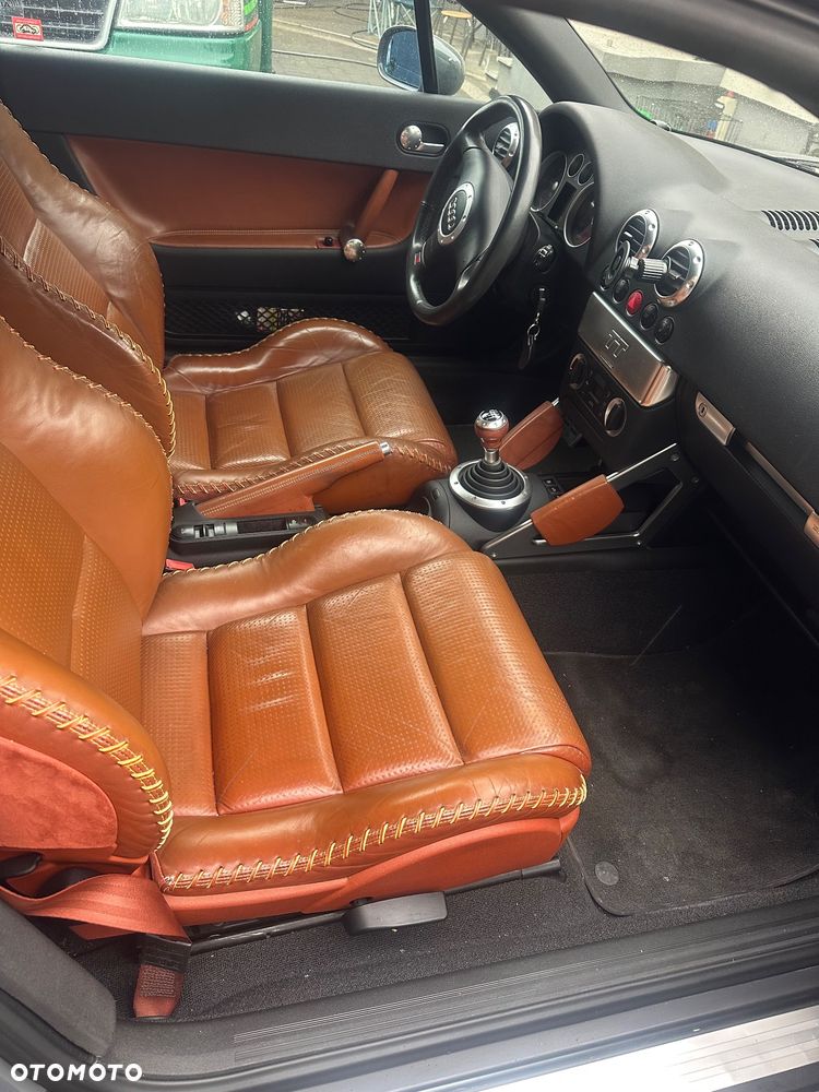 Audi TT Roadster - 6