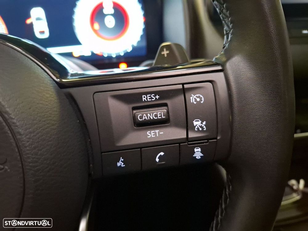 Nissan Qashqai 1.3 DIG-T N-Connecta LED+TT - 9