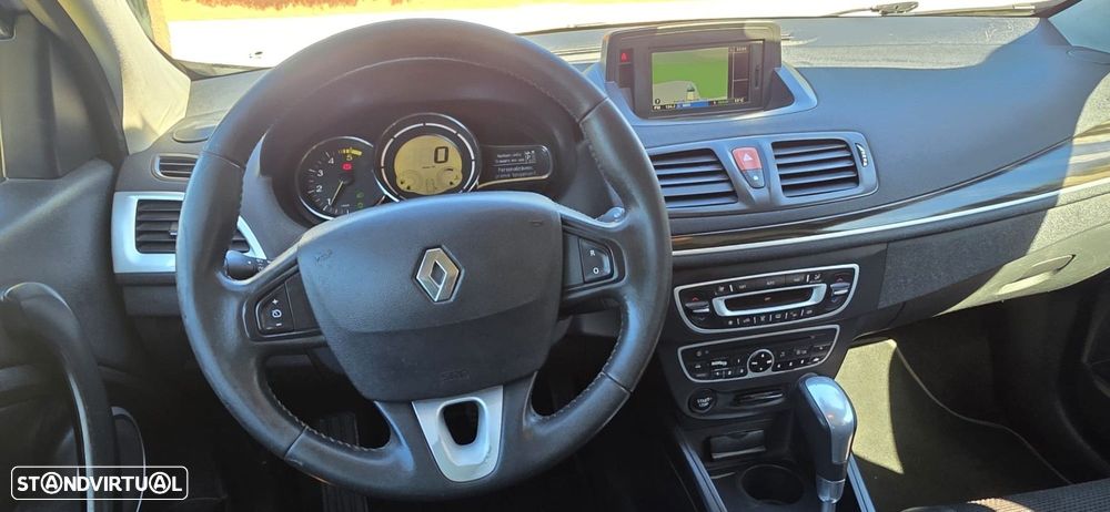 Renault Mégane Sport Tourer 1.5 dCi Dynamique S EDC - 9