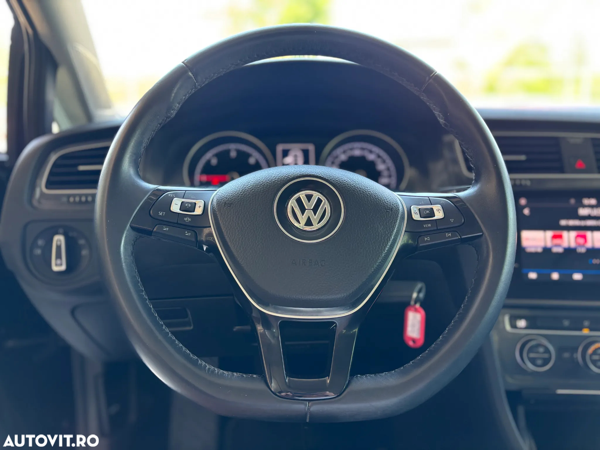 Volkswagen Golf 1.6 TDI Trendline - 24