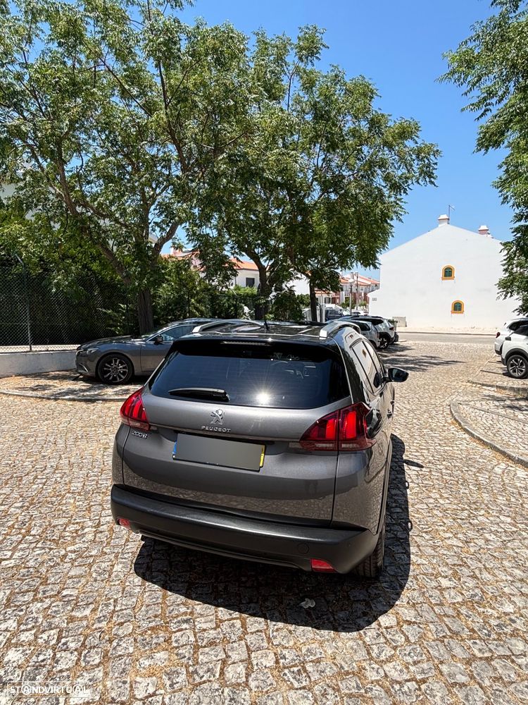 Peugeot 2008 1.2 PureTech Signature - 5