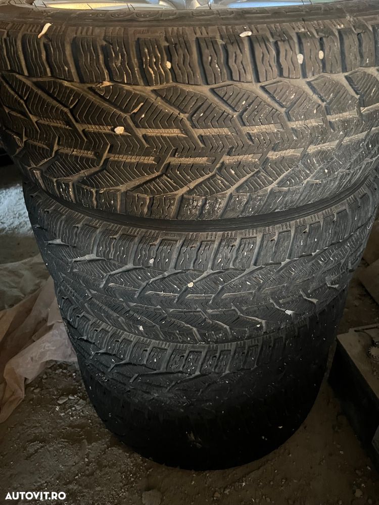 BMW Seria 5 525d xDrive AT - 24