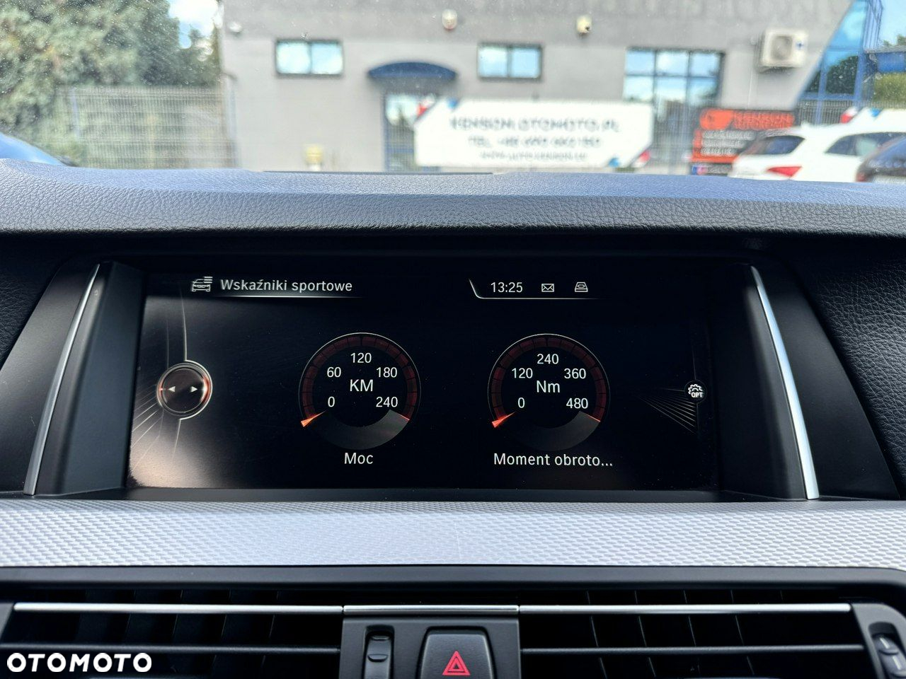 BMW Seria 5 525d xDrive - 23