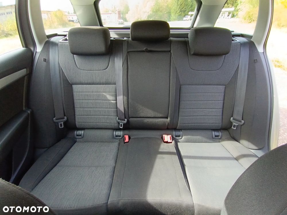 Skoda Octavia 2.0 TDI Elegance DSG - 6