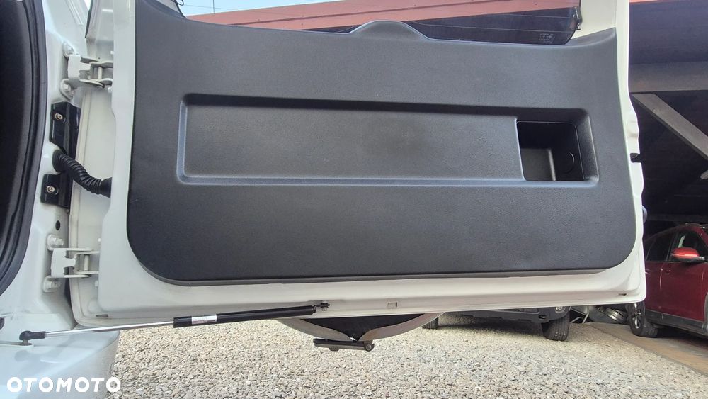 Suzuki Grand Vitara 2.0 Comfort - 28