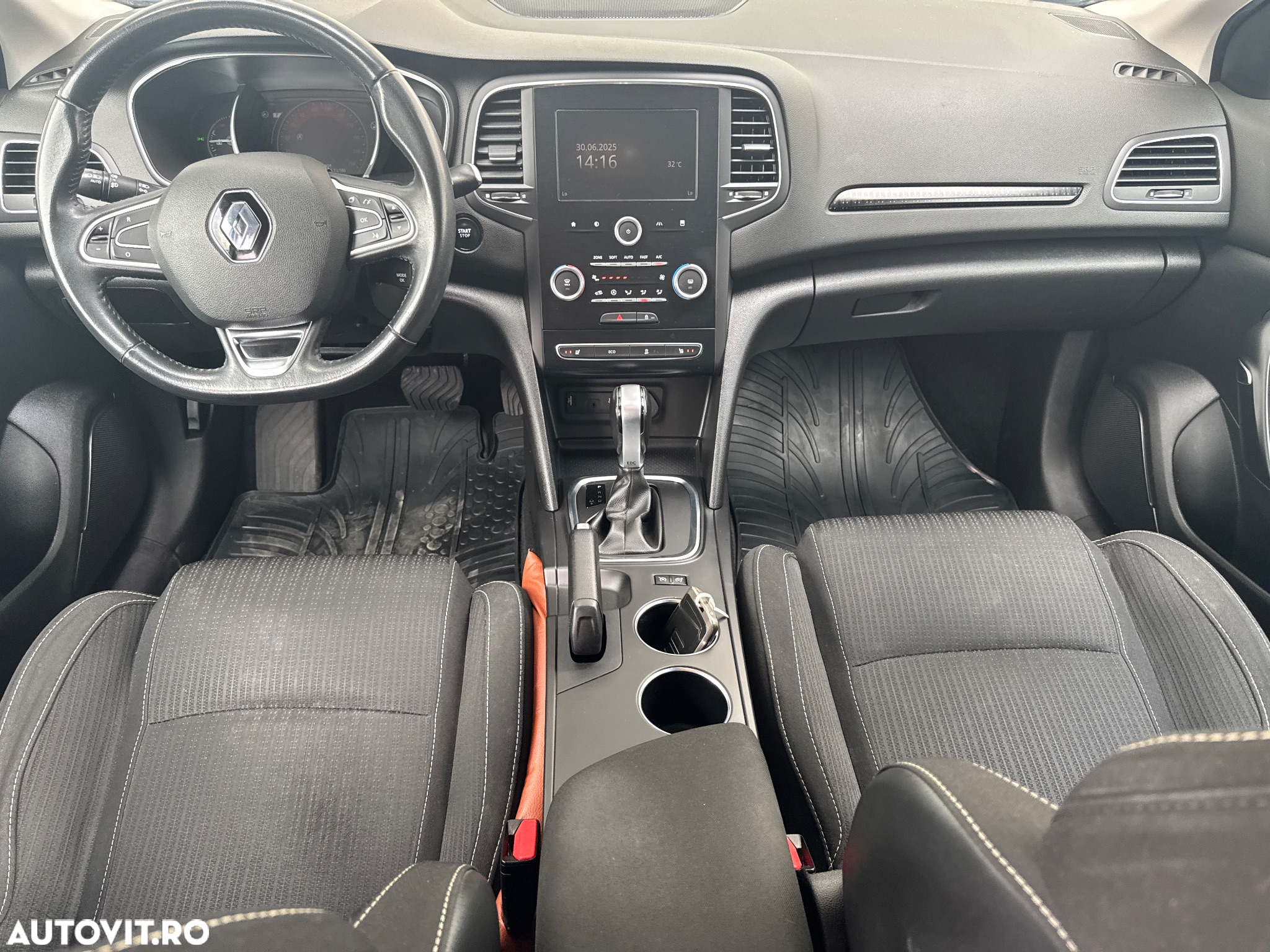 Renault Megane ENERGY dCi 110 EDC INTENS - 14