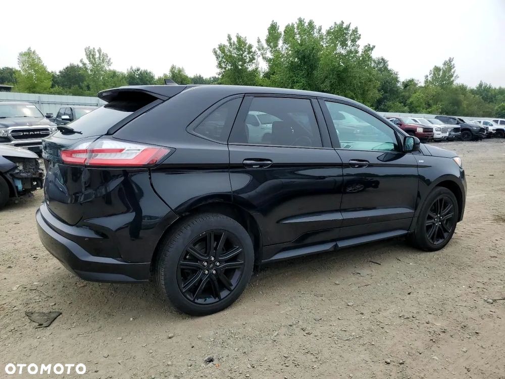 Ford Edge - 4