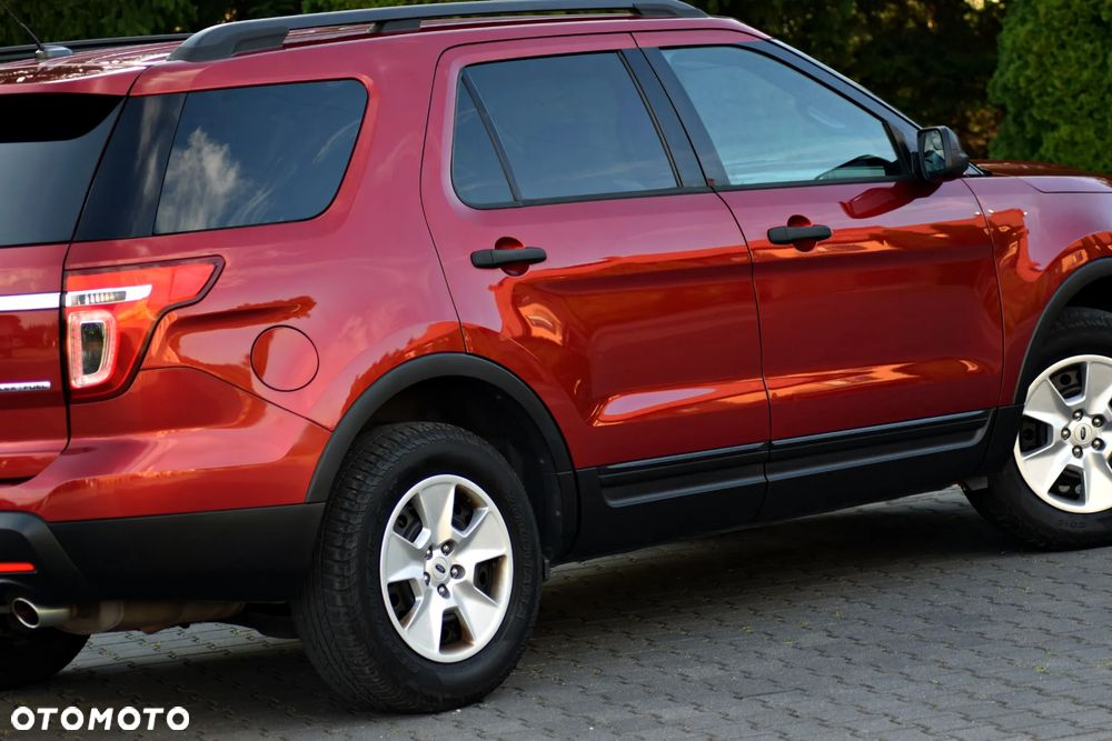 Ford Explorer - 16