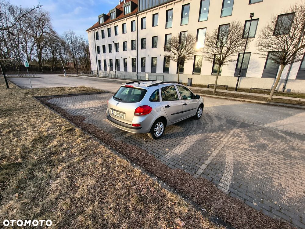 Renault Clio 1.2 16V 75 Dynamique - 4