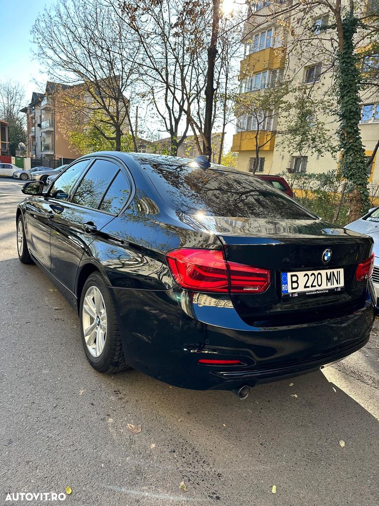 BMW Seria 3 318d Aut. - 12