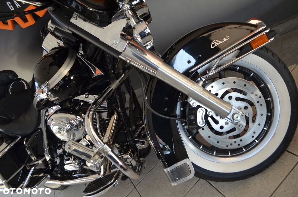 Harley-Davidson FLHT Electra Glide Standard - 7