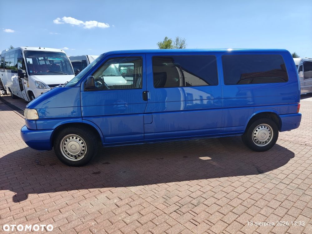 Volkswagen Caravelle 2001 photo 2