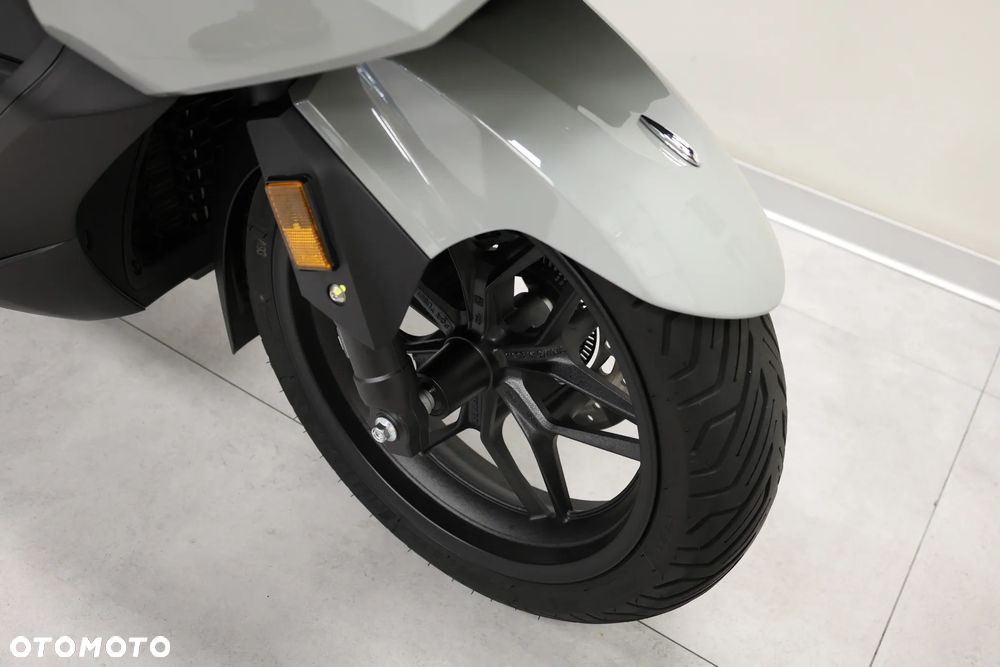 Honda NSS - 20