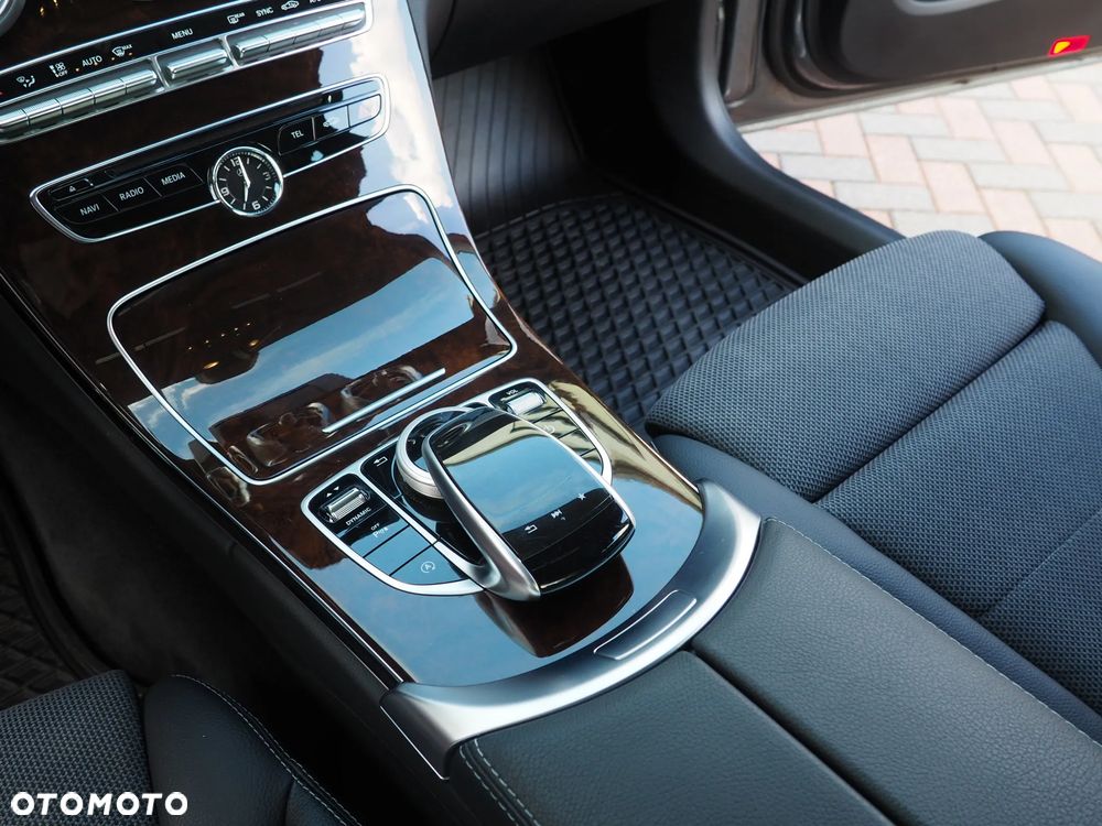 Mercedes-Benz Klasa C 200 9G-TRONIC - 15