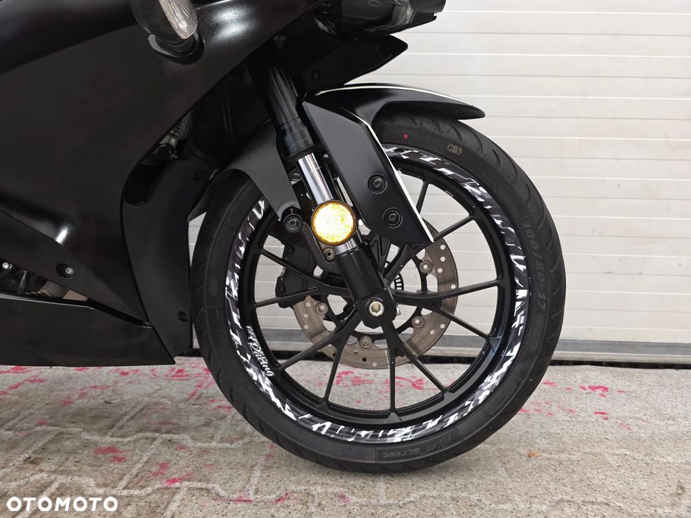 Yamaha MT - 14