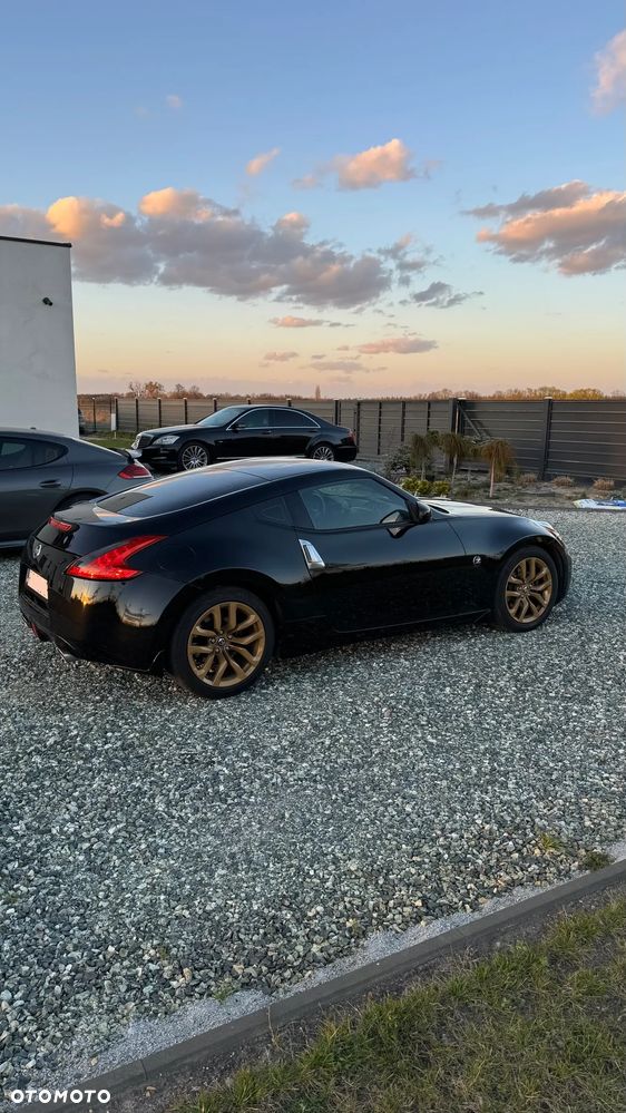 Nissan 370 Z - 4