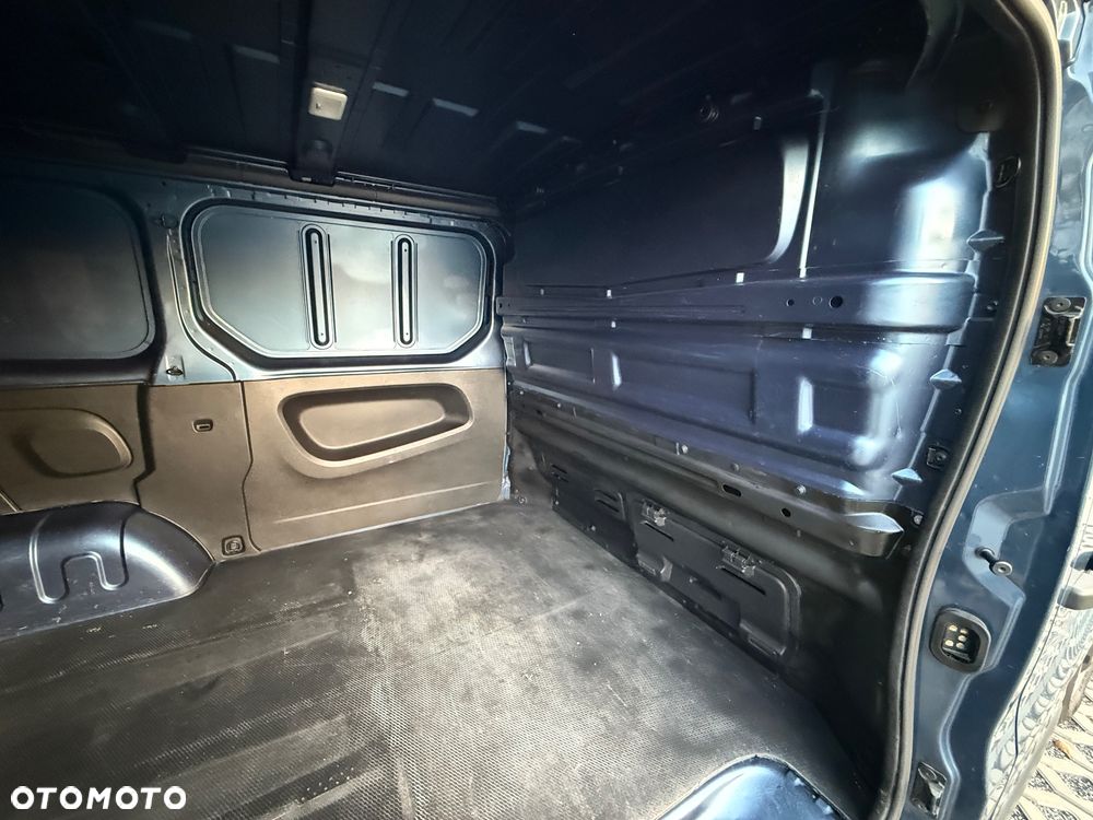 Renault Trafic - 18