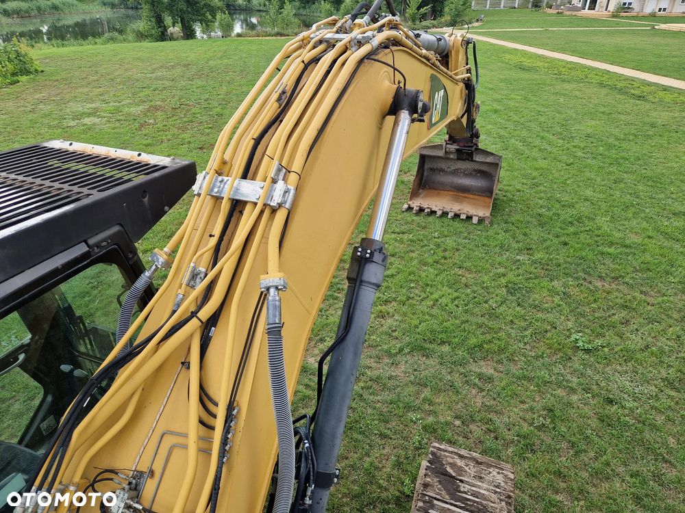 Caterpillar 329E - 14