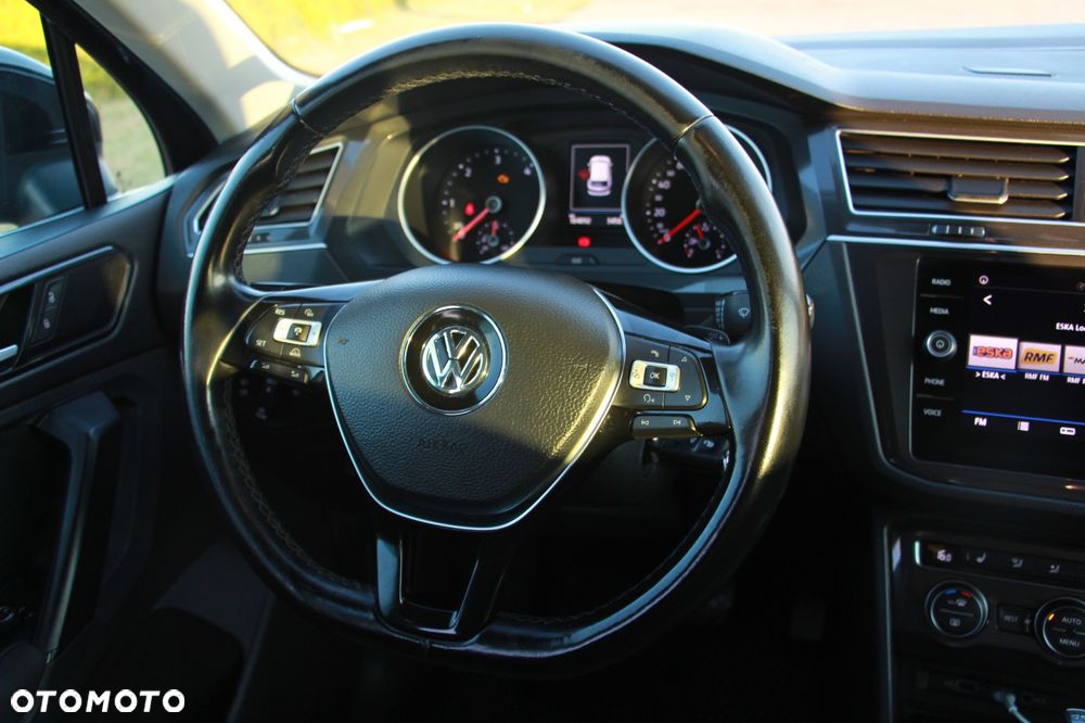 Volkswagen Tiguan - 12