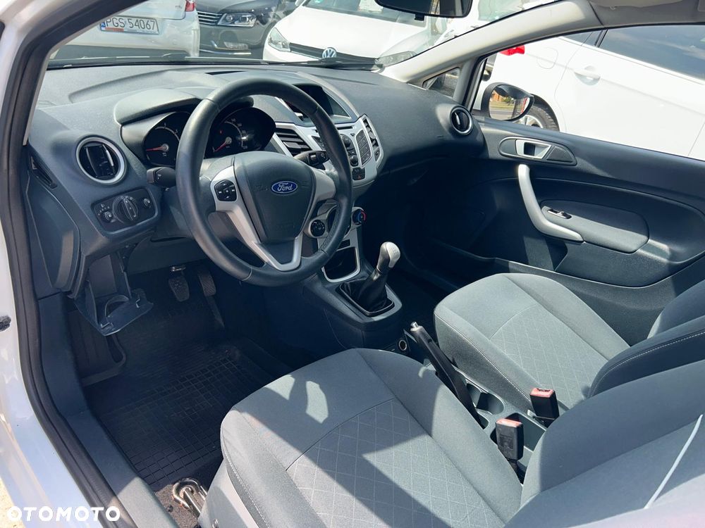 Ford Fiesta 1.25 Trend Edition - 8