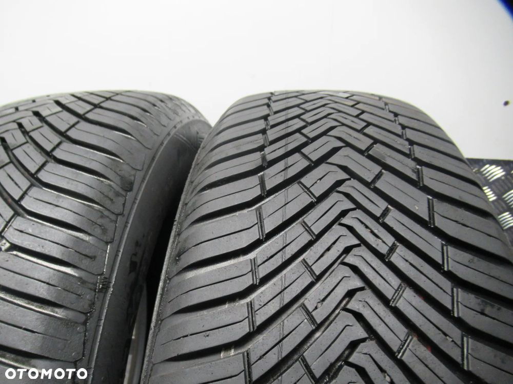 2x Continental AllSeasonContact 215/65/17 99V nr.1706 7mm - 2
