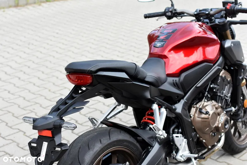 Honda CB - 16