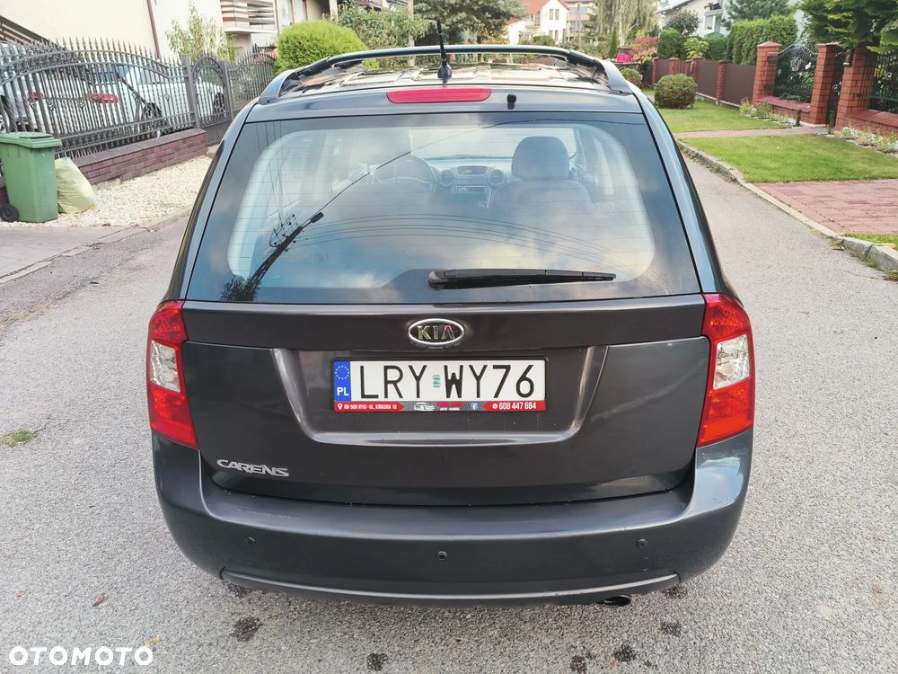 Kia Carens 2.0 CVVT Spirit - 21