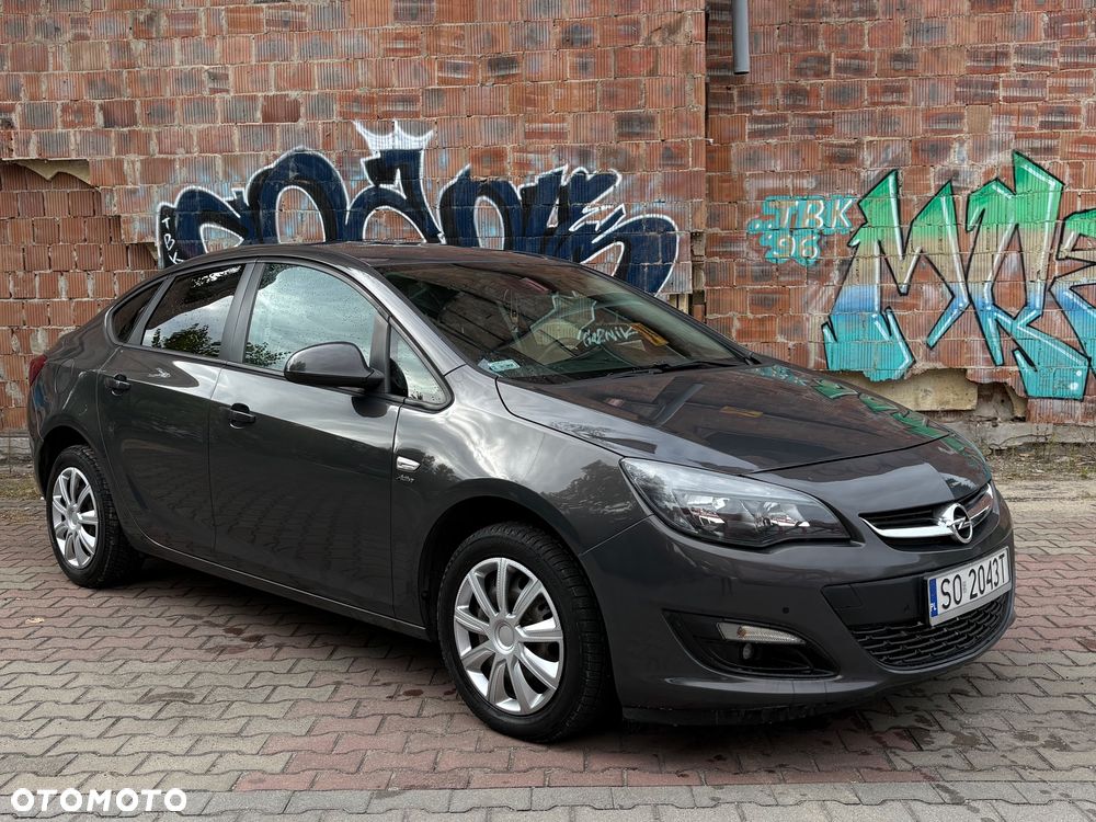 Opel Astra 1.4 - 10