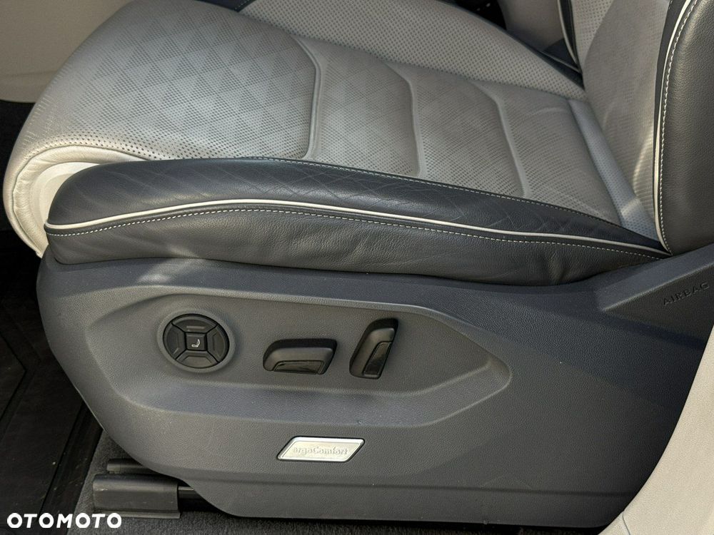 Volkswagen Touareg - 14