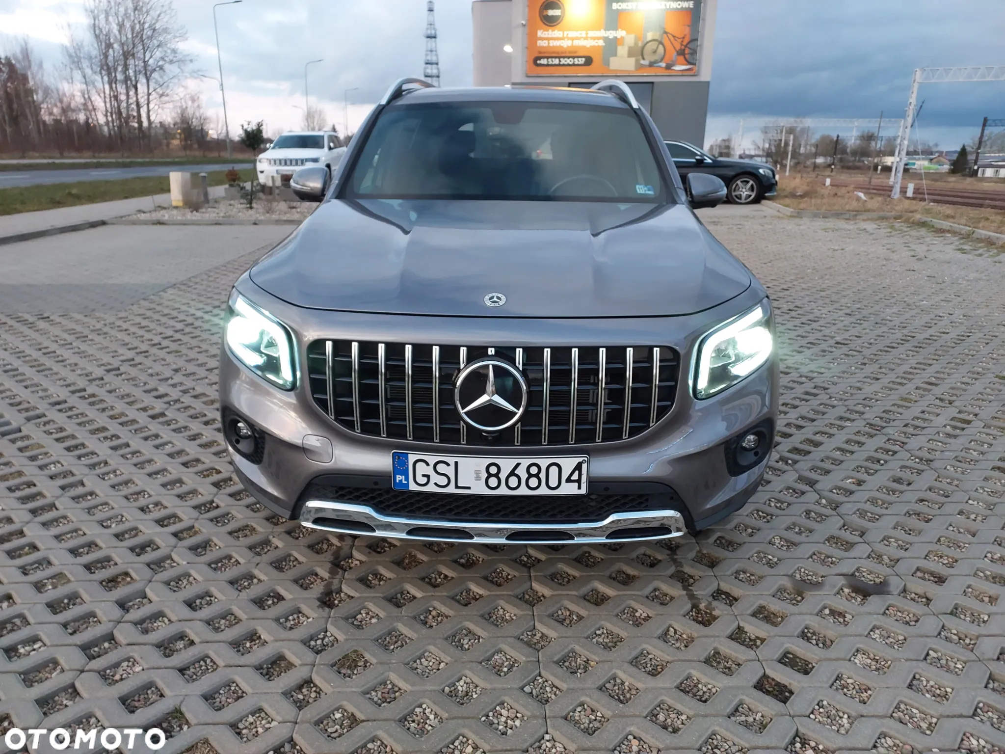 Mercedes-Benz GLB 250 4-Matic 8G-DCT - 8