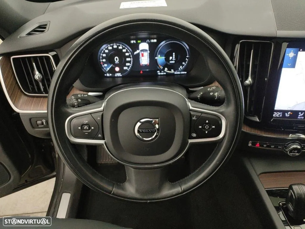 Volvo XC 60 T6 AWD Recharge Geartronic Inscription Expression - 6