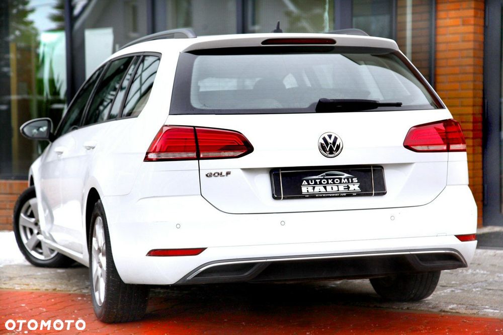 Volkswagen Golf - 24